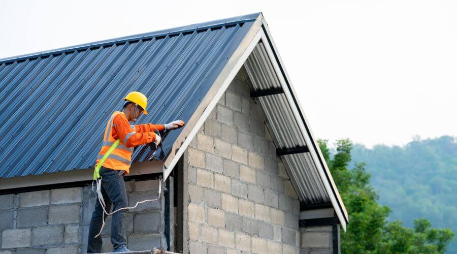 Professional Flat Roofing Installation in Kewadin, MI